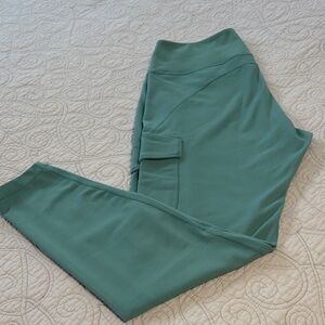 Women's Green Leggings w/pockets